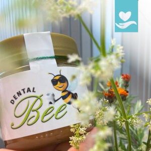 Produktbild Dental-Bee-Honig mit blauem Charity-Logo